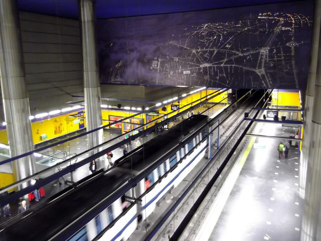 Madrid 465 Aeropuerto metro station Barajas T1 T2 T3